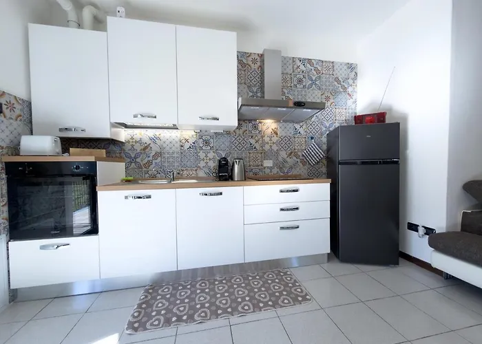 Cozy House Angera